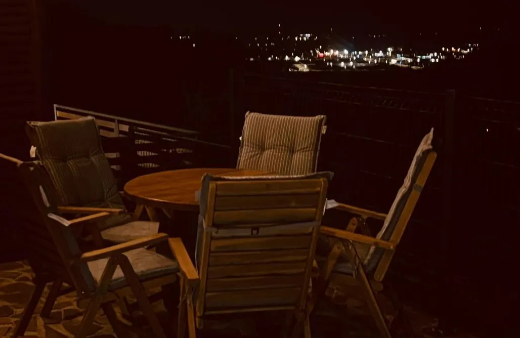 Unterkunft AlohaCamp Wood house Marilla 1