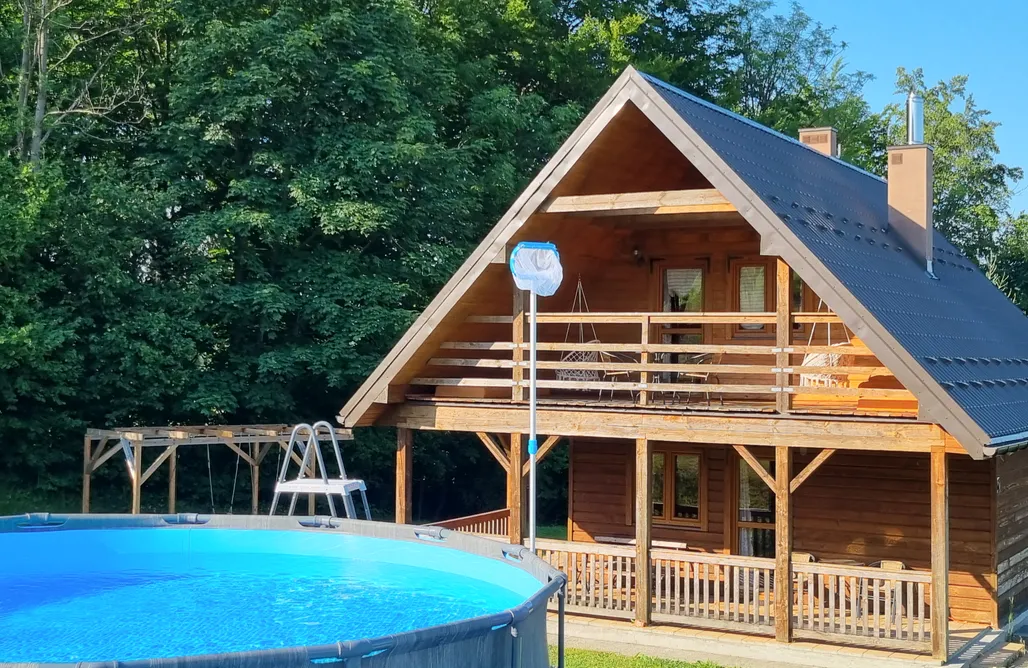 noclegi AlohaCamp Domek na wzgórzu z balią i jacuzzi 5