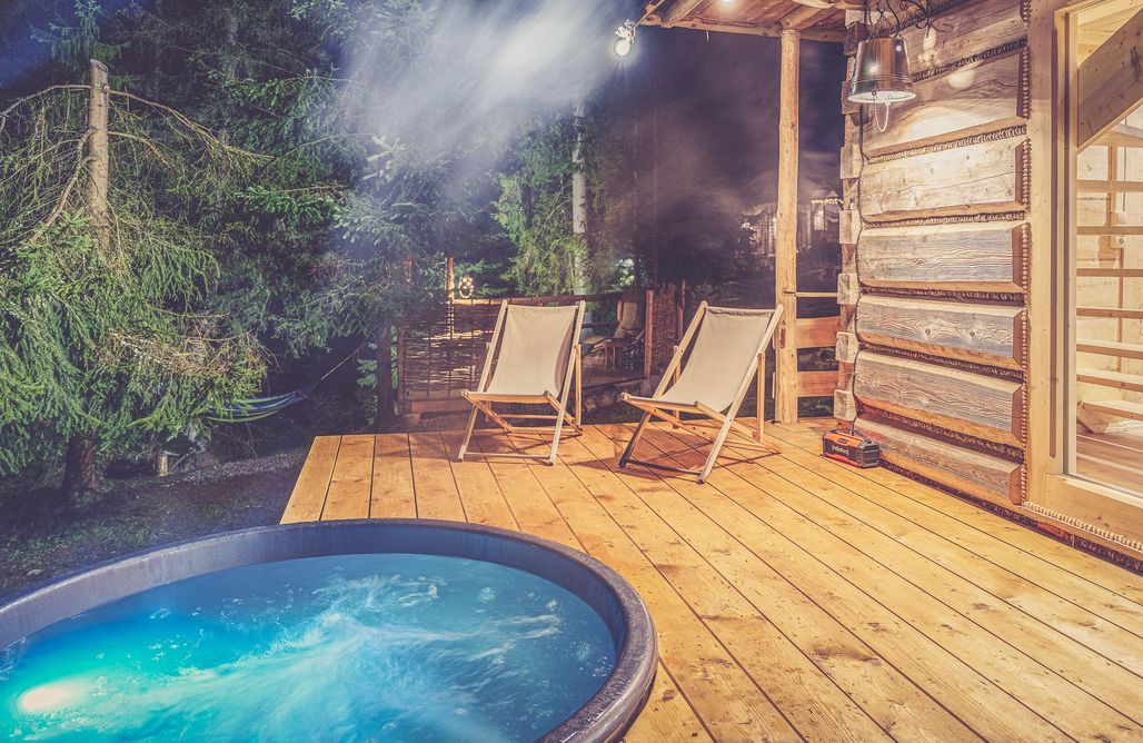 AlohaCamp Leśna Chatka z prywatnym jacuzzi  1