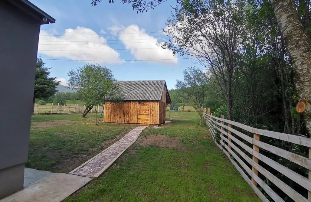 alojamientos AlohaCamp Vila Bella 4