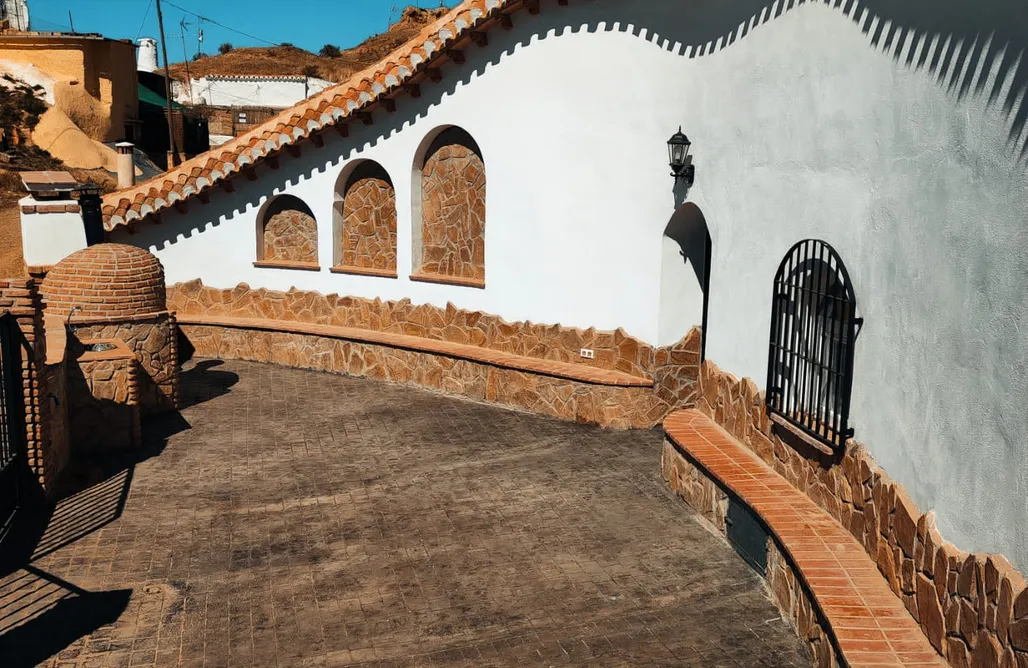 AlohaCamp accommodation La Madriguera Eco Caves 3  4