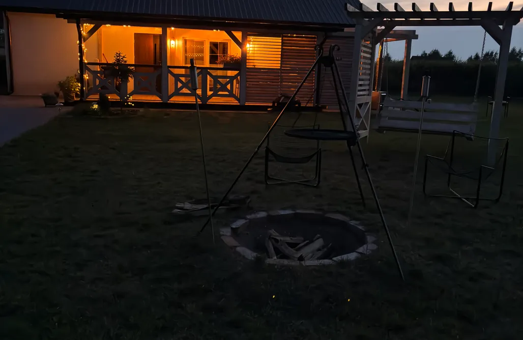 Sielsko - Domek z kominkiem i jacuzzi godzinę od Warszawy AlohaCamp