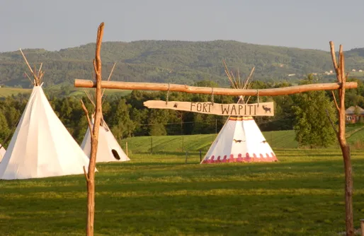 Zdjęcie obiektu Miejsce namiotowe - Fort Wapiti Wioska Indiańska