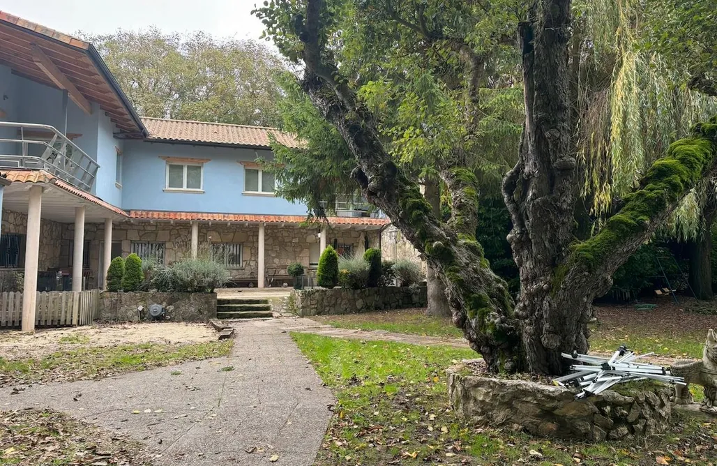 noclegi AlohaCamp Casa El Jardín Vertical Villaverde Peñahorada 5