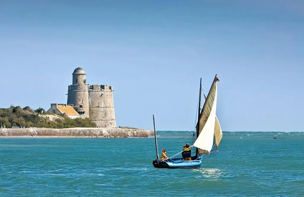 Le Chalet du Clos Giot AlohaCamp