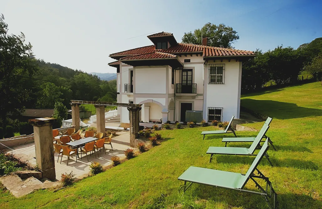 Alojamiento en Villabajo Villa Victoria 2