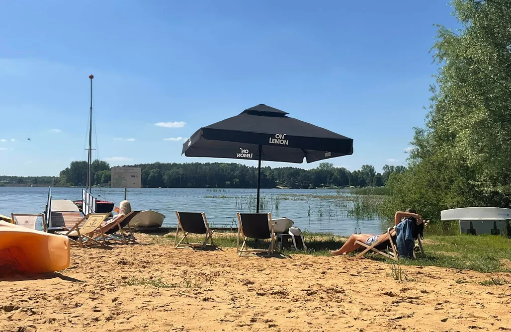 Pole Namiotowe Małopolska Miejsce kamperowe - Przystań Siewierz 1