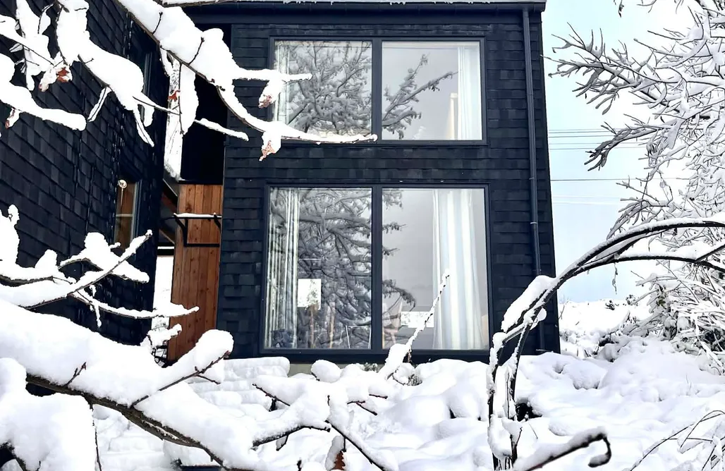 Nocowanie Nastawka Cottage Creativity and Regeneration 1