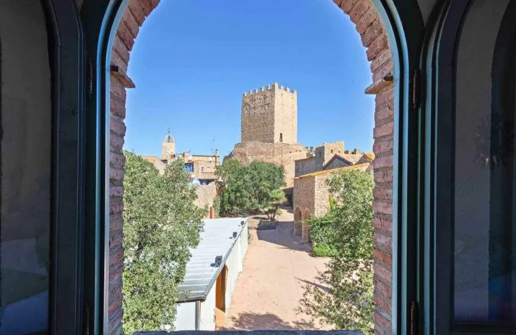 AlohaCamp accommodation Encantadora Casa en Peratallada 4