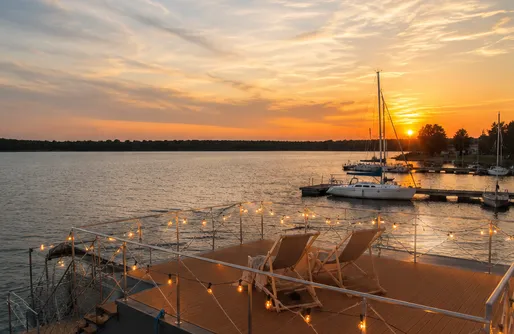 Zdjęcie obiektu Houseboat Warszawa - Zegrze