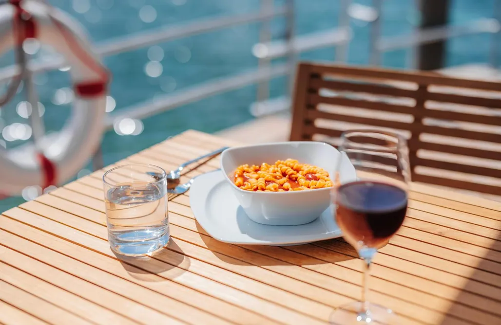 Ferienwohnung Zingst Schwimmendes Ferienhaus "Trinity" Ihr Seahome auf der Ostsee 3