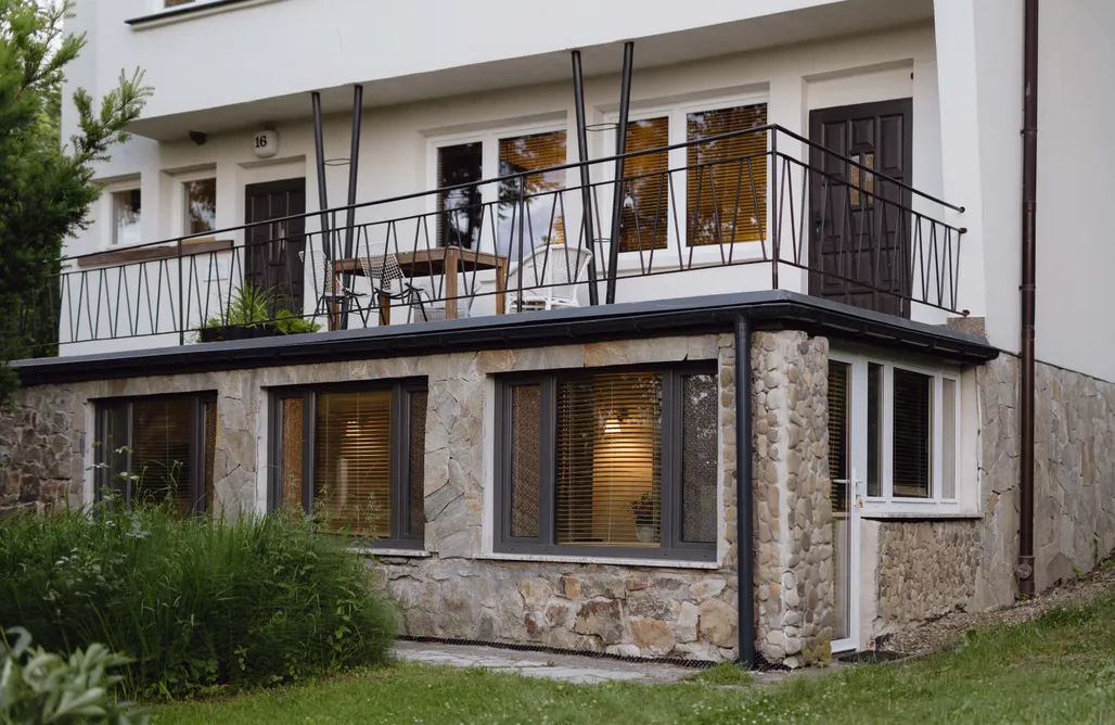 Romantyczny Weekend dla Dwojga Letnisko Polańczyk - apartamenty w willi nad jeziorem 2