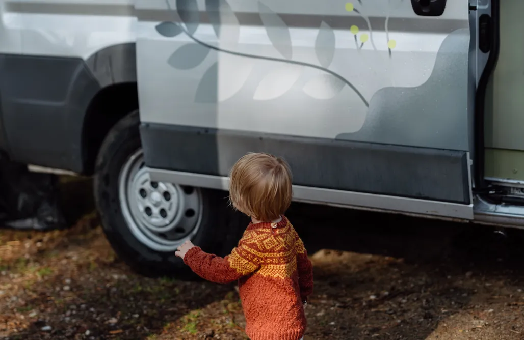 noclegi AlohaCamp Campervan - Leśny dom na kółkach 1