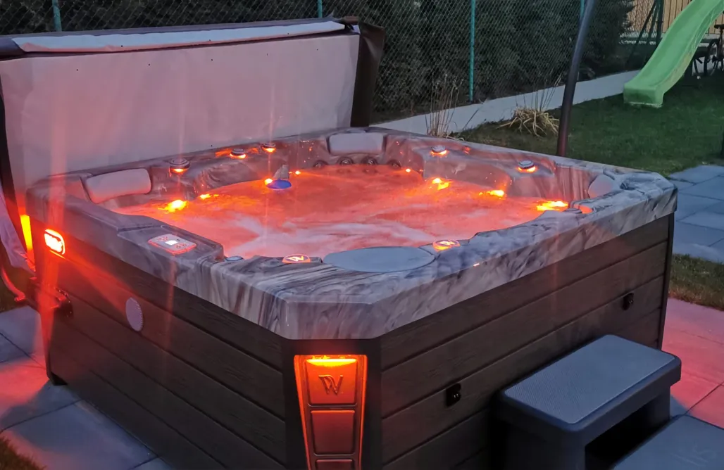noclegi AlohaCamp Domek z jacuzzi w górach 5