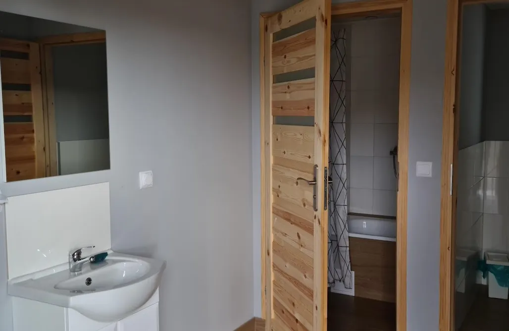 Pole Namiotowe Kaszuby Miejsce kamperowe i namiotowe - Pole Sosenka 1