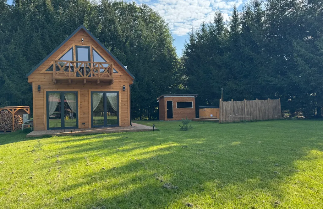 Wczasy Last Minute Naturalnie - Domek na Warmii  1