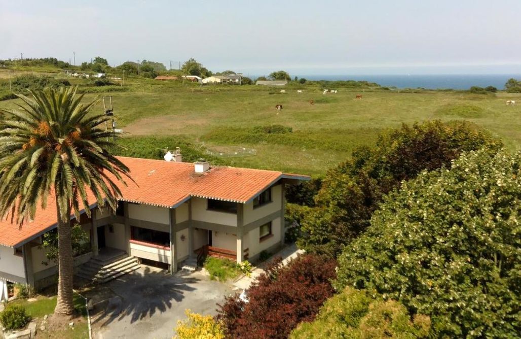 AlohaCamp Azkorri Beach House 3