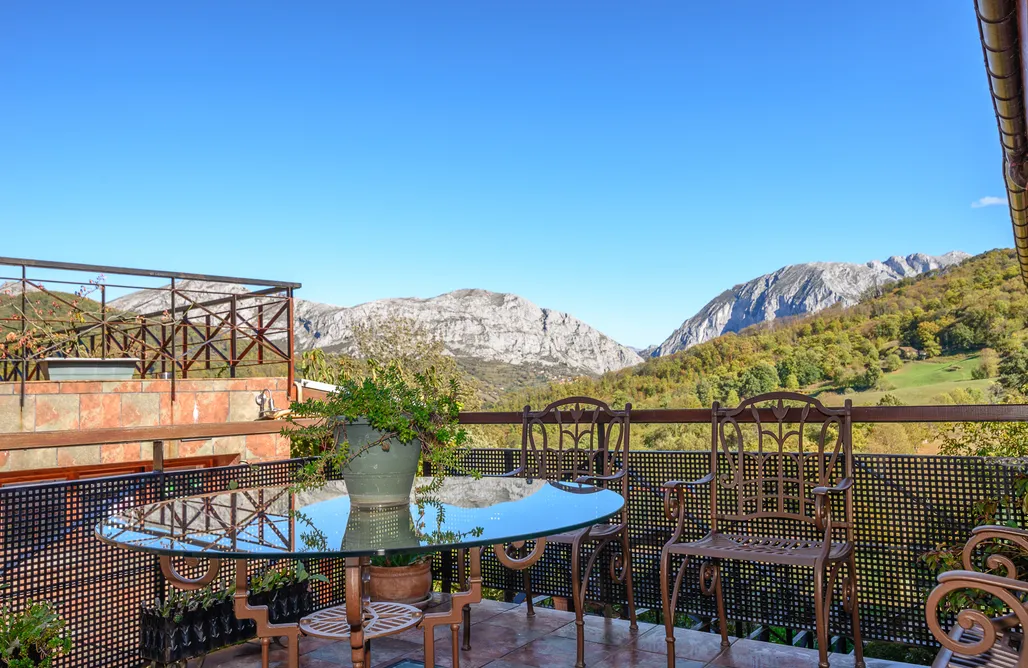 Apartamentos rurales Balcón real - rey Favila AlohaCamp