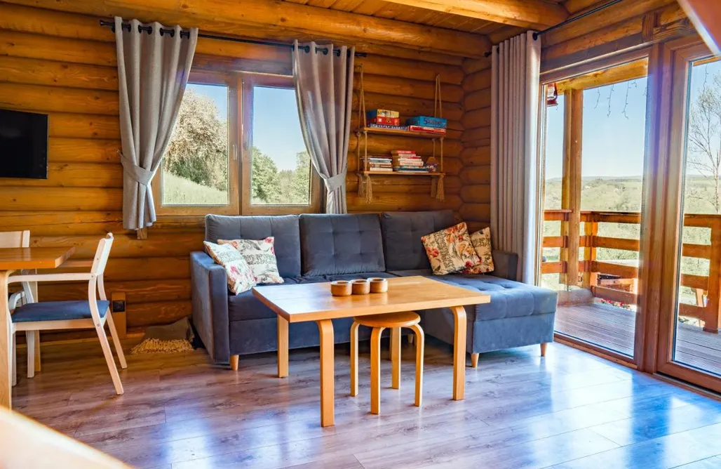 AlohaCamp Osada dzika 1