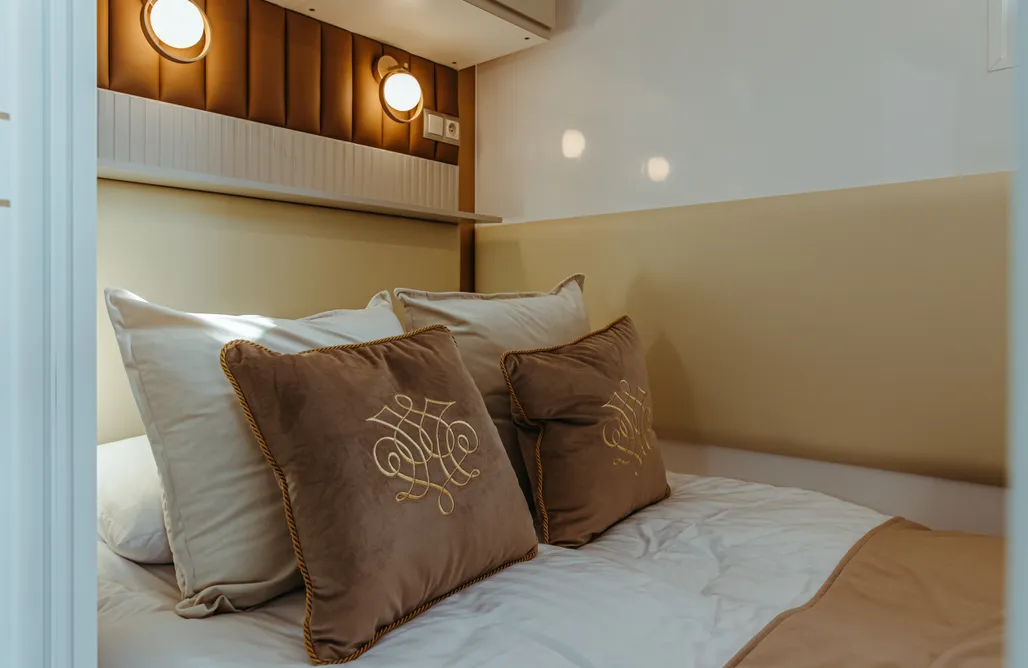 AlohaCamp Dom z przeszkloną sypialnią z wanną z hydromasażem, sauną parową, fotelem masującym i tarasem na dachu 3