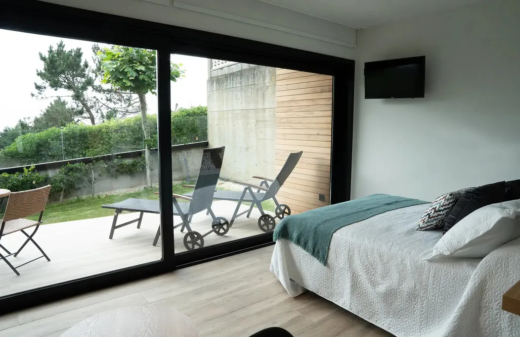 AlohaCamp Praia da ucha 4