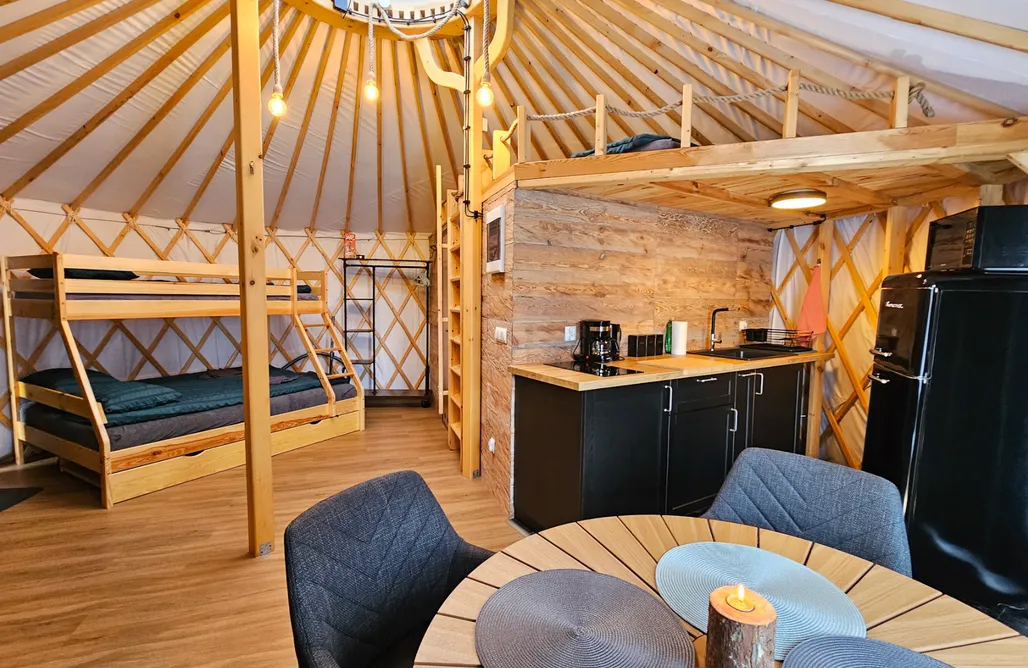 noclegi AlohaCamp Jurta w Dębowinie  4