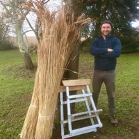 Sidney host Cottage les forières