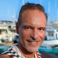 Eric propietario Le Coco Loco - BnB chez Mario et Eric
