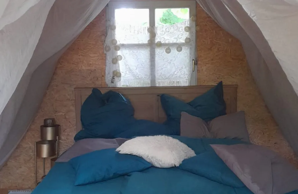 AlohaCamp Woody mit Doppelbett 2
