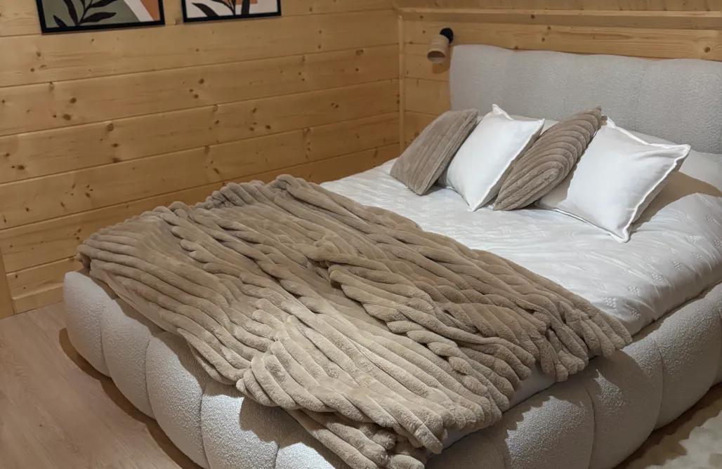 AlohaCamp Domek w sam las 4