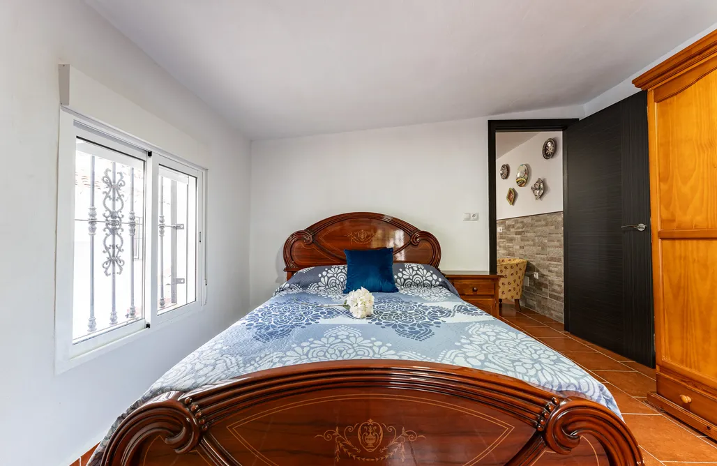 AlohaCamp MalagaSuite Alojamiento Rural Alcaucin 2