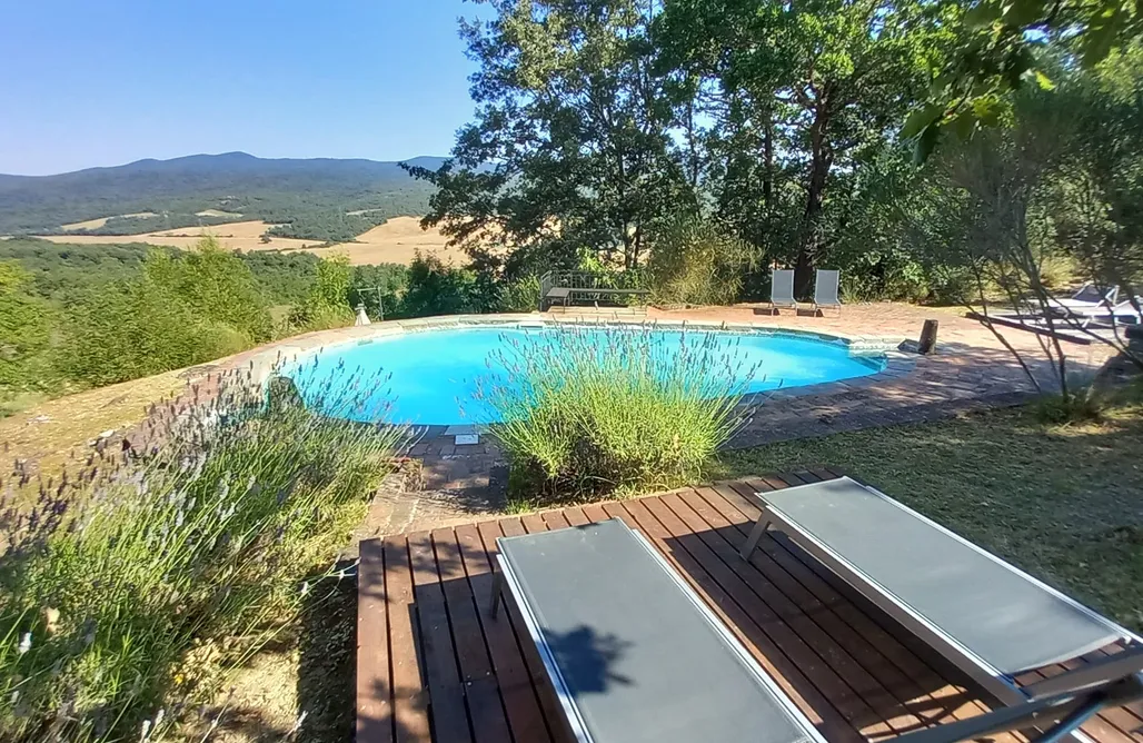 Location Vacances Ajaccio Appartement avec vue et piscine dans une ferme toscane 3