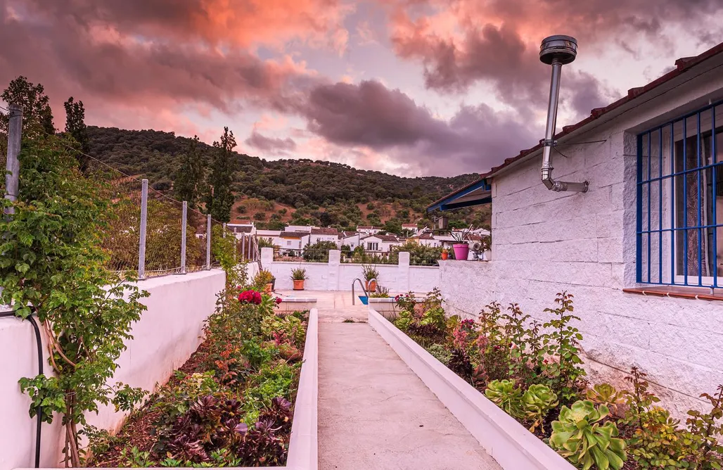 AlohaCamp accommodation Casa Rural Allaenfrente 1