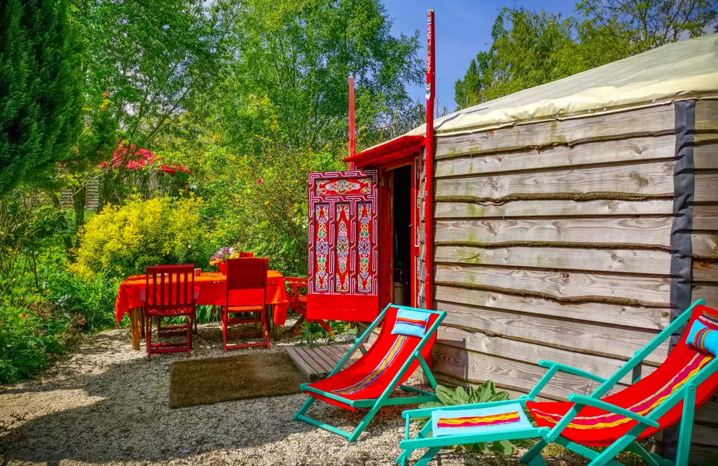 Location Vacances Normandie Yourte Rouge contemporaine 2