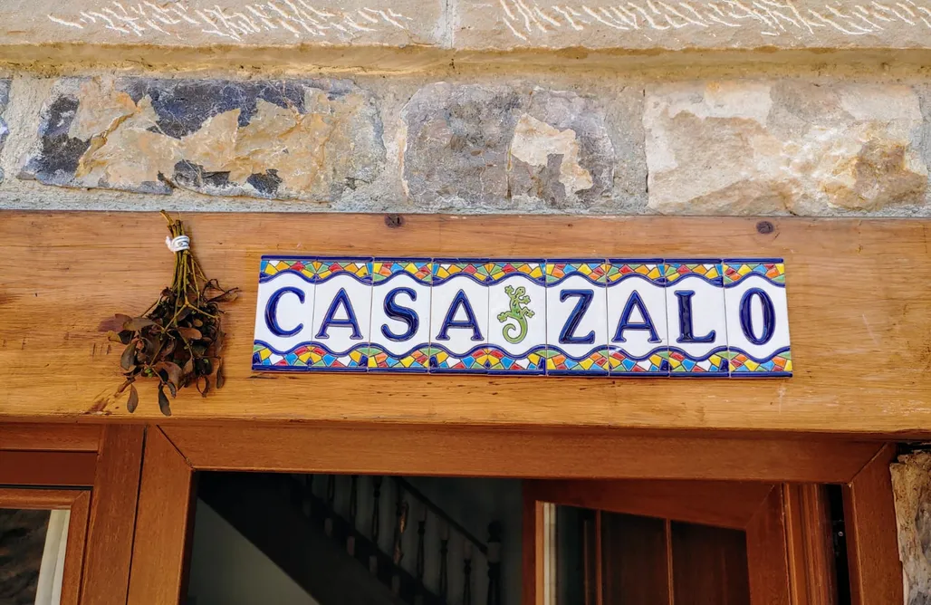 Casa Zalo AlohaCamp