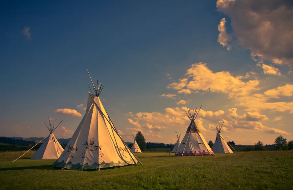 AlohaCamp accommodation Fort Wapiti Wioska Indiańska 2