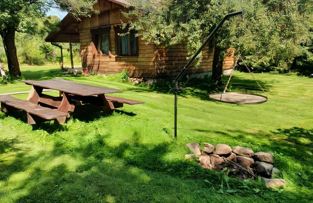 alojamientos AlohaCamp Bieszczady Domki w Dolinie Sanu 5