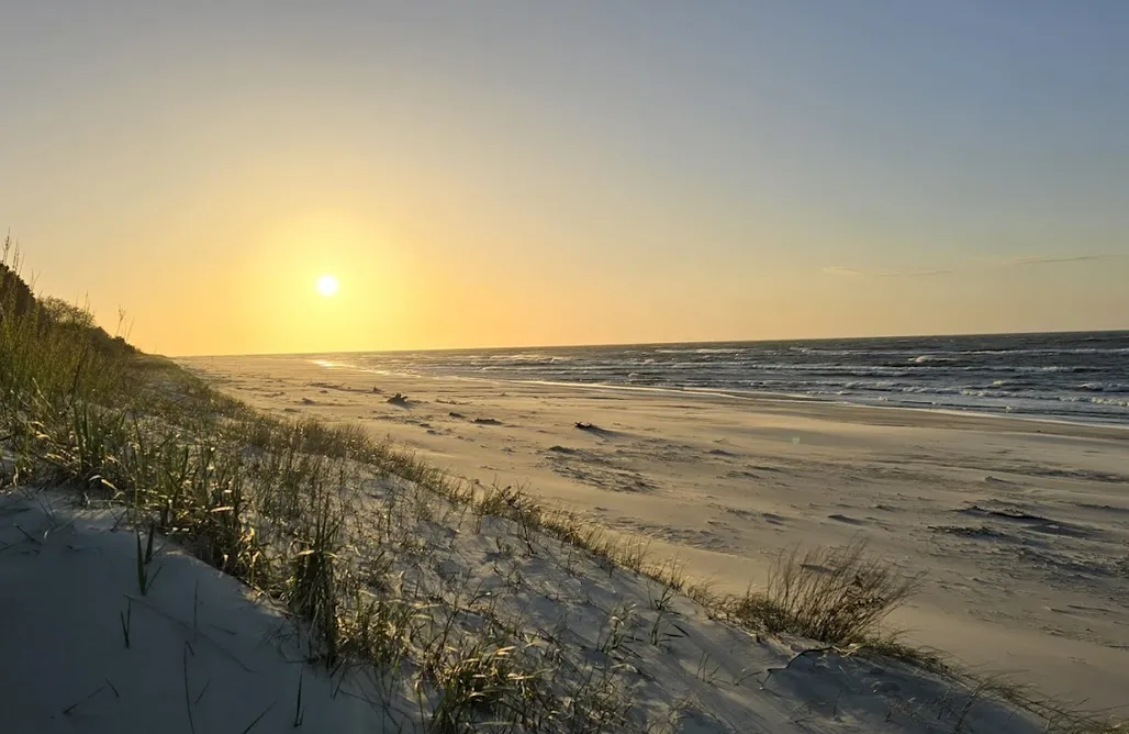 AlohaCamp Bungalow 1