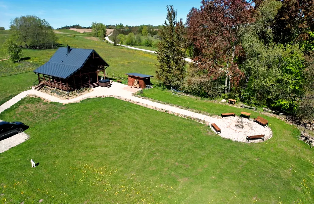 Alloggi AlohaCamp Chatka JustChill nad Jeziorem Czostków 4