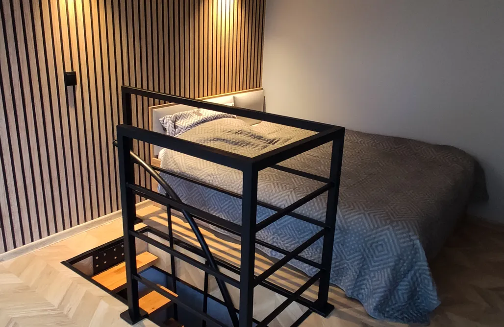 AlohaCamp The hills at river  2