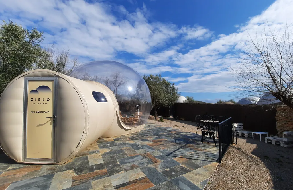 AlohaCamp Neil Premium Clear Air 1