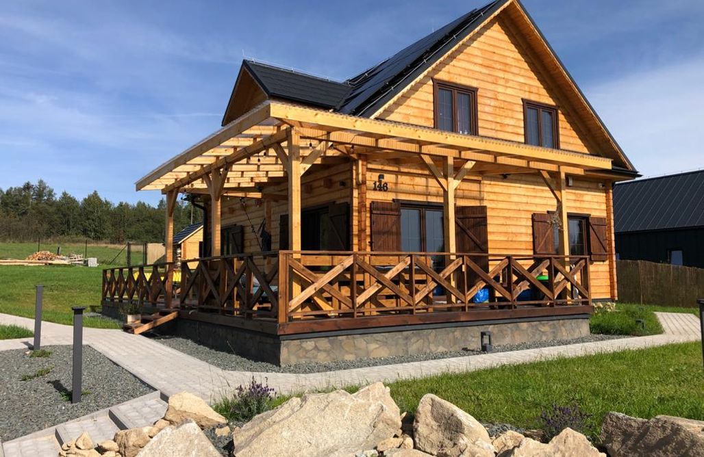 noclegi AlohaCamp Górskie Formy - drewniany dom w górach z balią 2