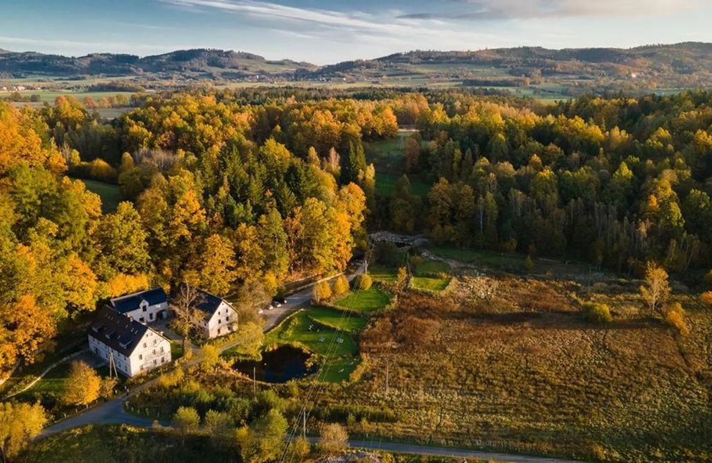 AlohaCamp Stanowisko na  namiot z dostępem do podłączenia elektrycznego (Tent and Electricity) 1