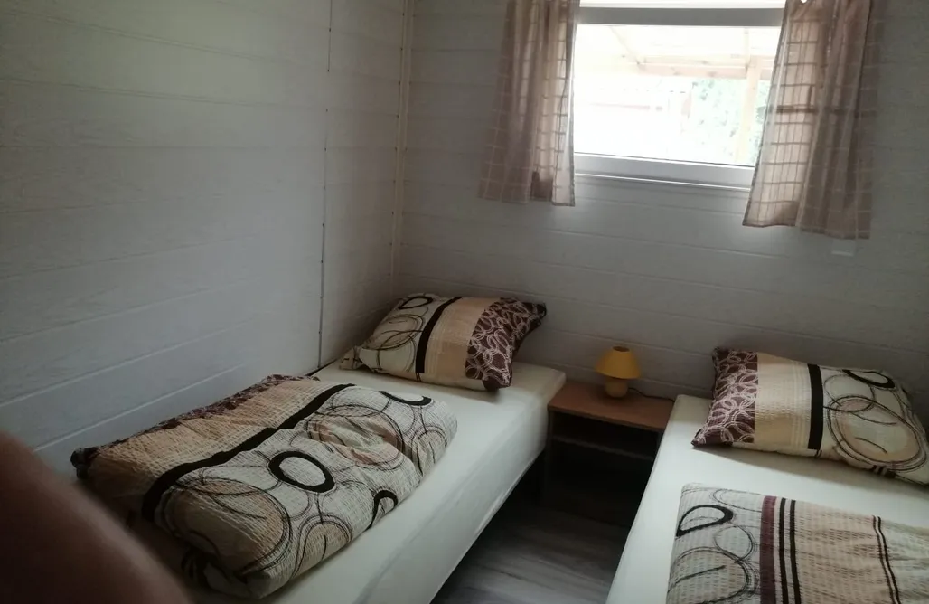 AlohaCamp Domek letniskowy żółty - całoroczny 2