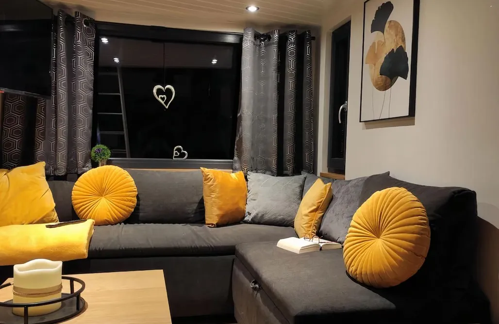 AlohaCamp Tiny House 4