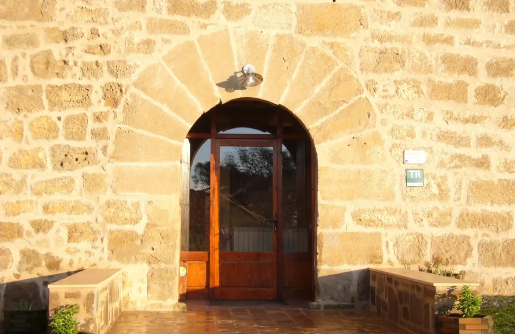 Last Minute France Masia Rovira 1