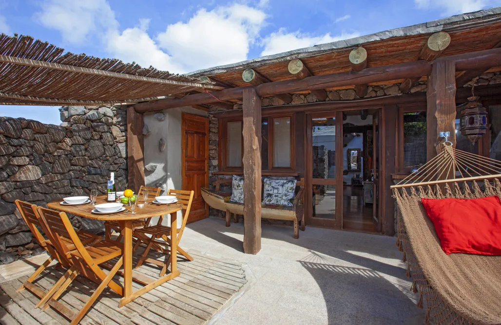 AlohaCamp Eco Surf Shack 2