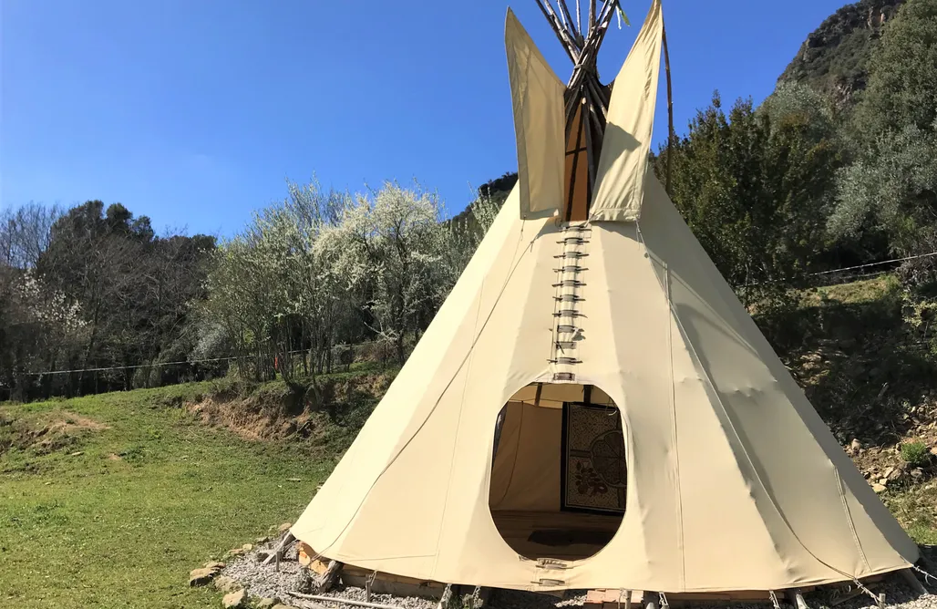 Tipi Garrotxa AlohaCamp