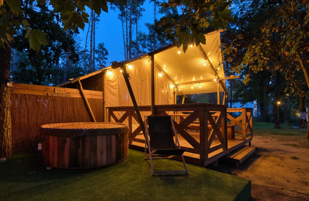 Pole Namiotowe Kaszuby Miejsce kamperowe i namiotowe - Biwak Na Skarpie 1