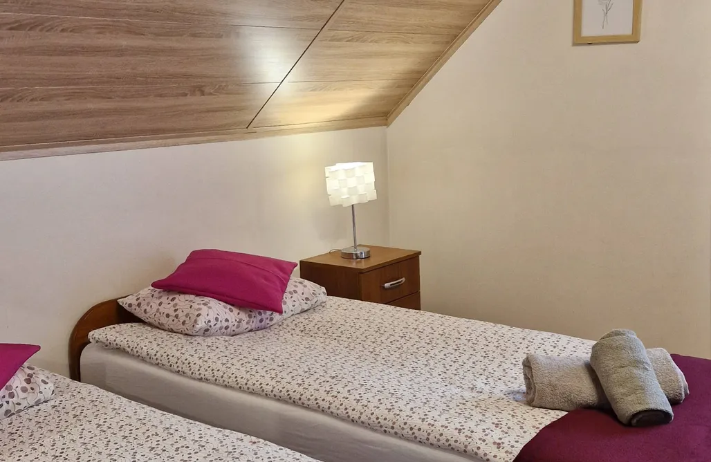 AlohaCamp Bulwary Mszańskie Domek 1 2